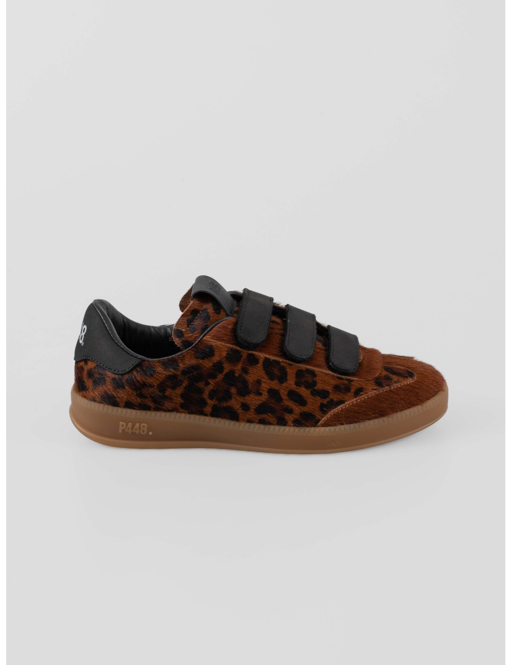 Sneaker P448 Capri Leopard mujer en piel de pelo estampado leopardo (Leo-Dark) con tiras negras y suela amber gum - MARFRANC
