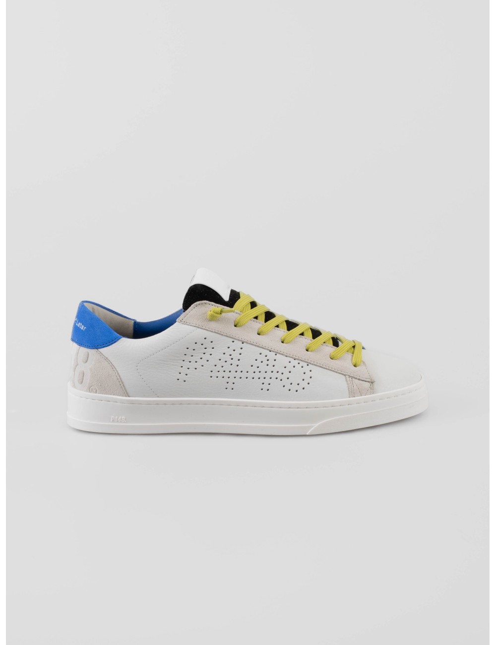 Sneaker P448 Jack modelo JACKC130 NEON-WHI hombre — diseño bajo, piel blanca con detalles neón - MARFRANC