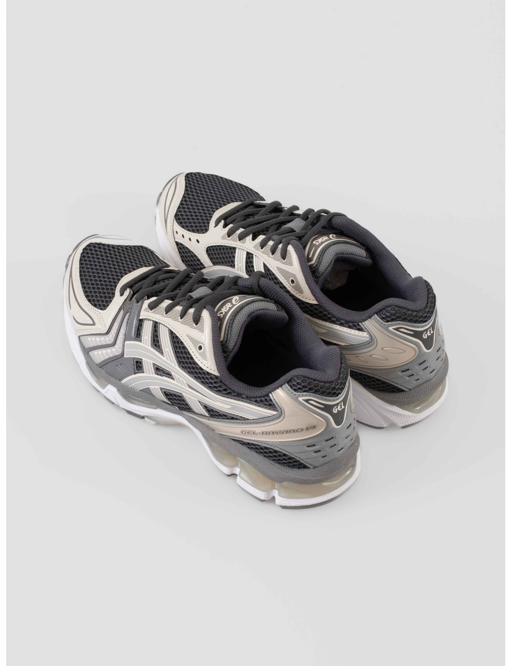 ASICS GEL-KAYANO 14 hombre Obsidian Grey Cement Grey con tecnología GEL™ y diseño retro running de 2000s - MARFRANC
