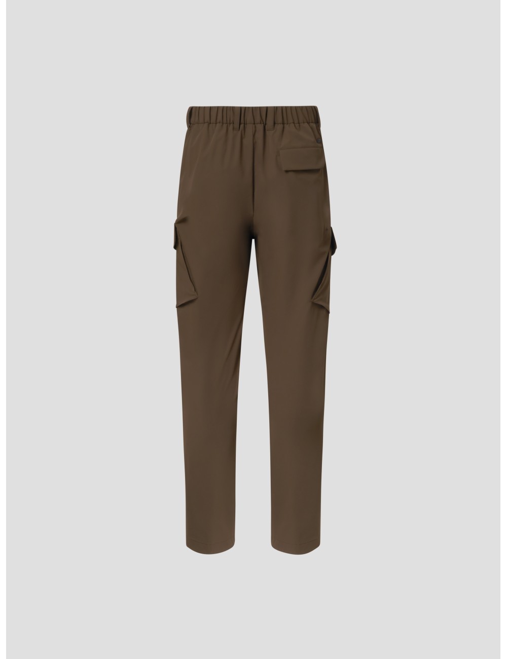 Pantalones cargo Herno en verde, diseñados para el hombre moderno que busca estilo - MARFRANC Pantalones cargo Herno en verde, diseñados para el hombre moderno que busca estilo - MARFRANC
