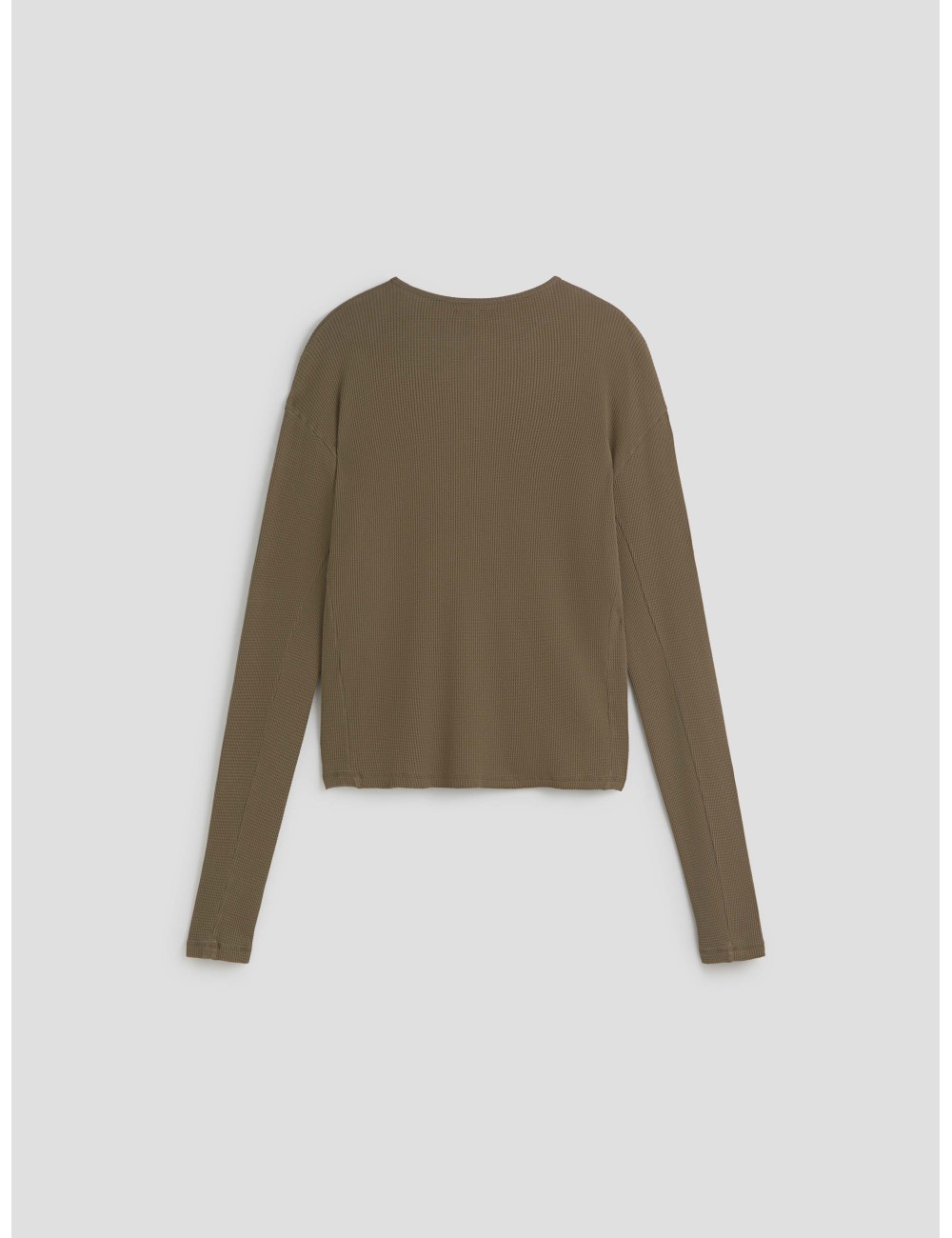 Camiseta Henley verde de Carrer para hombre, confeccionada en 100% algodón - MARFRANC Camiseta Henley verde de Carrer para hombre, confeccionada en 100% algodón - MARFRANC