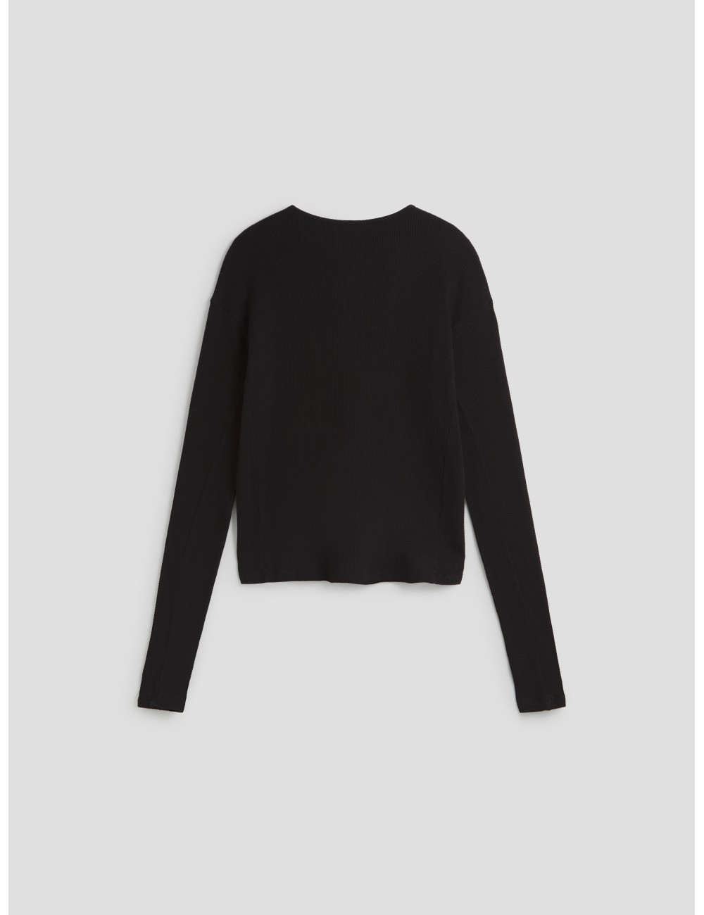 Camiseta Henley negro de Carrer para hombre, confeccionada en 100% algodón - MARFRANC Camiseta Henley negro de Carrer para hombre, confeccionada en 100% algodón - MARFRANC