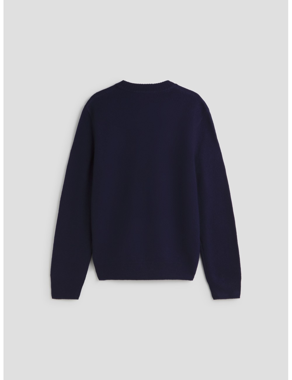 El Pull Jay de A.P.C. es una prenda esencial para el hombre moderno - MARFRANC El Pull Jay de A.P.C. es una prenda esencial para el hombre moderno - MARFRANC
