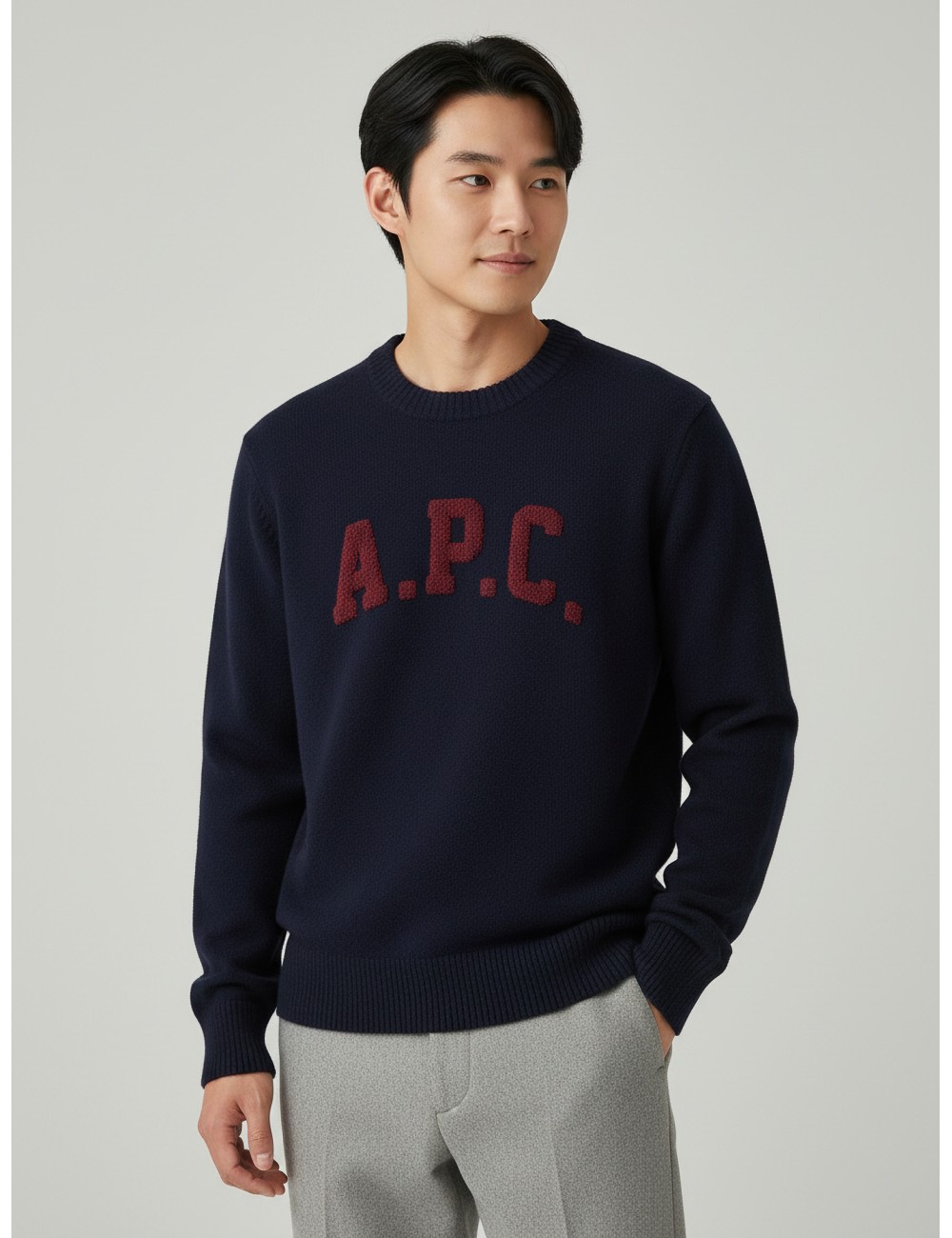 El Pull Jay de A.P.C. es una prenda esencial para el hombre moderno - MARFRANC El Pull Jay de A.P.C. es una prenda esencial para el hombre moderno - MARFRANC