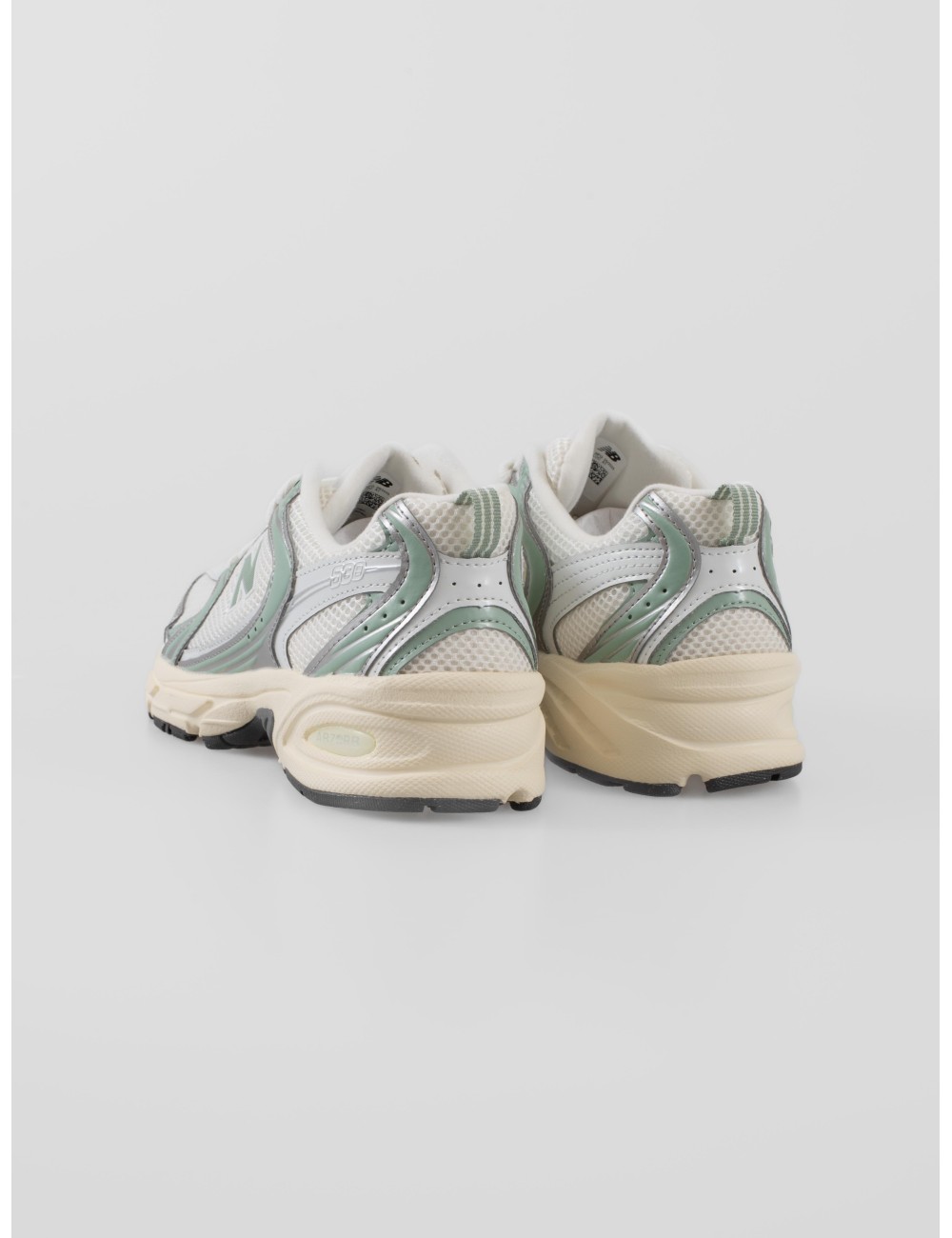 New Balance U530SEB mujer: unas sneakers urbanas mujer New Balance 530 que fusionan la nostalgia del estilo Y2K - MARFRANC New Balance U530SEB mujer: unas sneakers urbanas mujer New Balance 530 que fusionan la nostalgia del estilo Y2K - MARFRANC