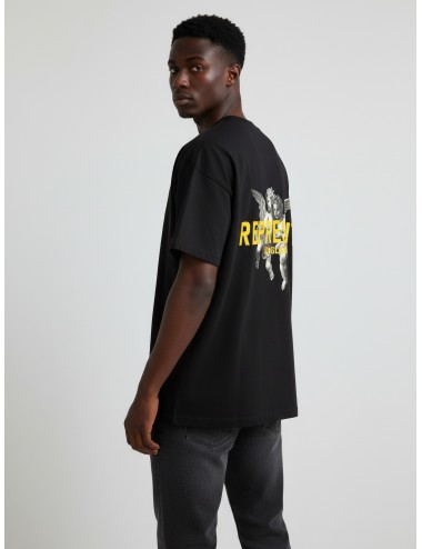 Camiseta Legacy Cherubs de Represent en color negro para hombre, combinando estilo urbano y comodidad premium - MARFRANC