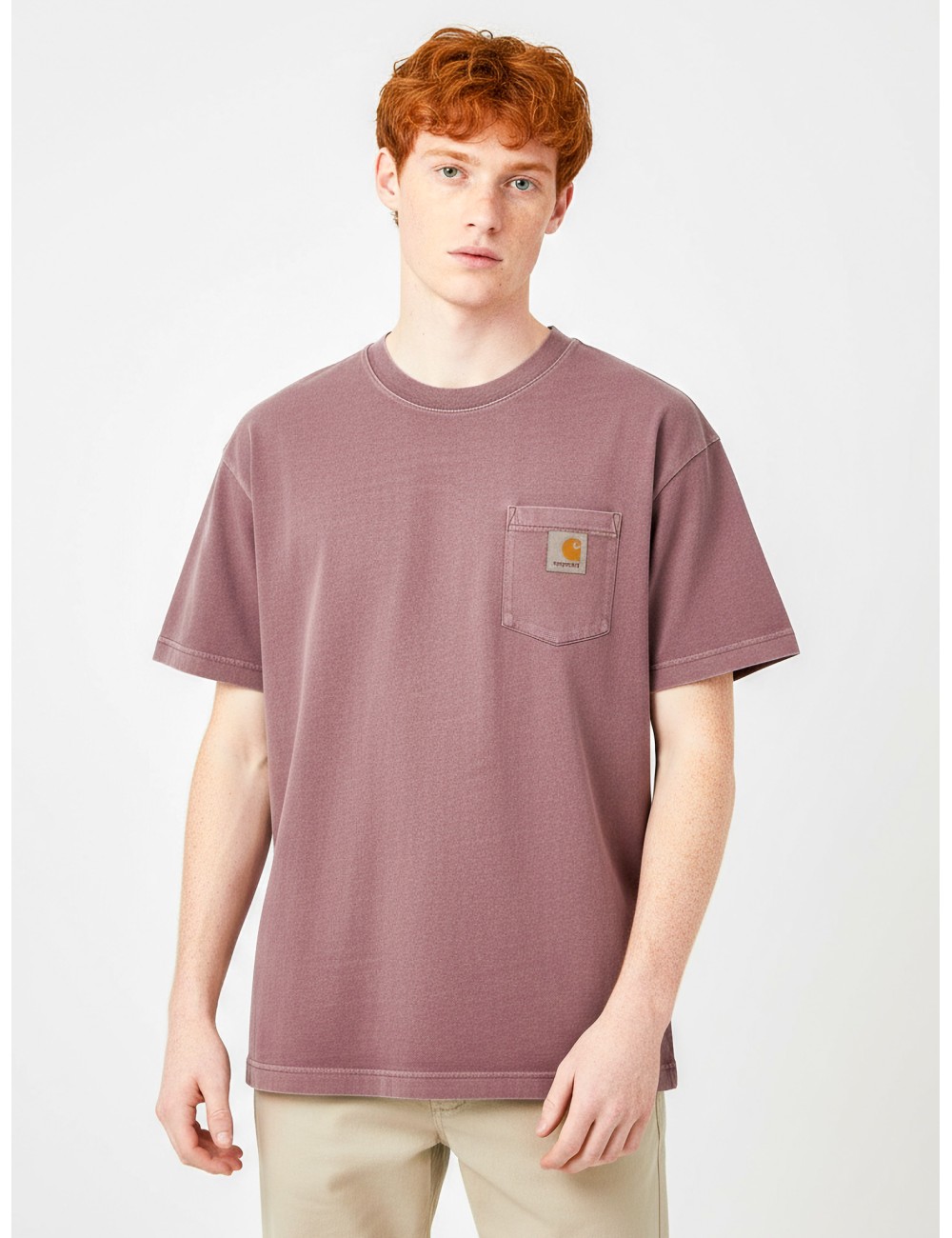 Camiseta Carhartt WIP Vista T-Shirt vino para hombre, algodón peinado garment-dyed, estilo streetwear premium - MARFRANC Camiseta Carhartt WIP Vista T-Shirt vino para hombre, algodón peinado garment-dyed, estilo streetwear premium - MARFRANC