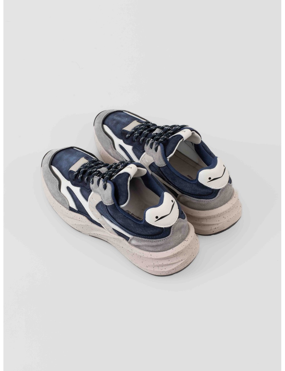 Sneaker Voile Blanche CLUB22 3B45 lead-blue para hombre en piel y textil con suela moteada robusta - MARFRANC Sneaker Voile Blanche CLUB22 3B45 lead-blue para hombre en piel y textil con suela moteada robusta - MARFRANC