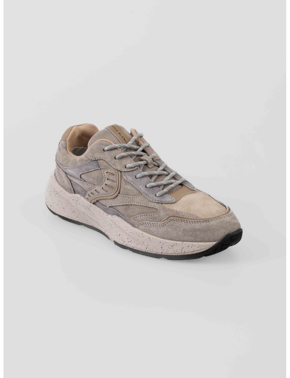 Sneaker Voile Blanche CLUB22 3B60 grey-beige para hombre en ante y piel con suela moteada robusta - MARFRANC Sneaker Voile Blanche CLUB22 3B60 grey-beige para hombre en ante y piel con suela moteada robusta - MARFRANC