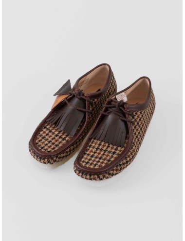 Wallabee Clarks 26182791 Brown Tweed Combi para hombre en tweed Harris y cuero, suela crepé de guijarros artesanal - MARFRANC