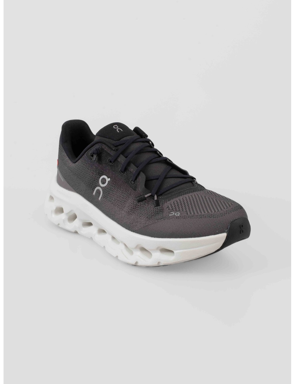 Cloudtilt On Running Black Asphalt para hombre en malla técnica reciclada con CloudTec Phase y cierre rápido - MARFRANC Cloudtilt On Running Black Asphalt para hombre en malla técnica reciclada con CloudTec Phase y cierre rápido - MARFRANC