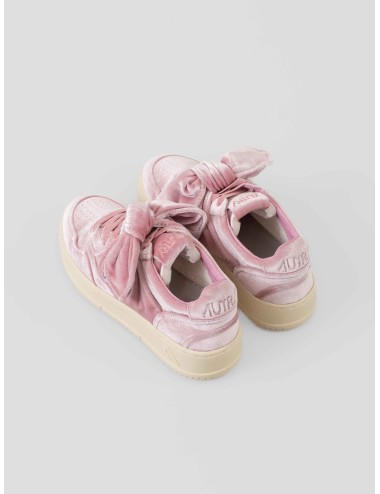 Autry Medalist Low WOM Vel/Flake Orchsmoke para mujer en terciopelo rosa humo y suela de caucho retro - MARFRANC