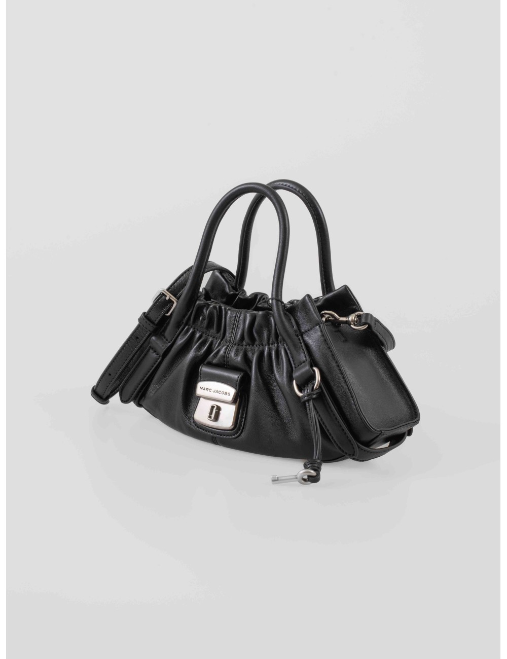 Bolso Marc Jacobs The Small Satchel negro para mujer en piel suave con cierre metálico y correa ajustable - MARFRANC