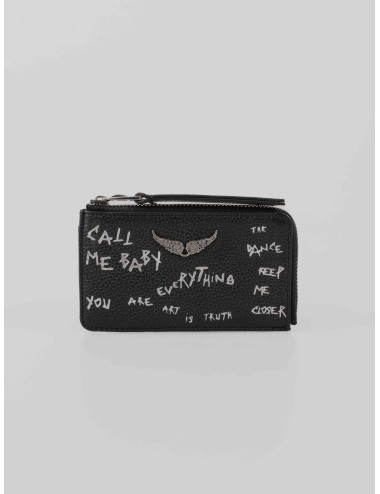 Tarjetero Zadig & Voltaire ZV Card Grained en piel negra con bordados plateados y cierre de cremallera disponible en MARFRANC
