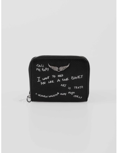 Monedero Zadig & Voltaire Mini ZV Grained Graffiti en piel negra con bordados graffiti y cremallera, disponible en MARFRANC
