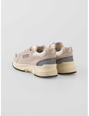 Zapatillas Autry Hyperway Low mujer Sand Silver de ante y malla, estilo retro-running con suela High Cushion - MARFRANC