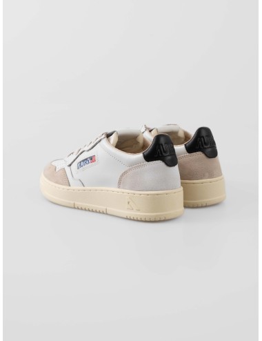 Zapatillas Autry Medalist Low mujer White Black piel y ante estilo retro disponibles en MARFRANC