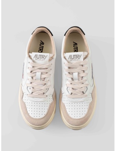 Zapatillas Autry Medalist Low mujer White Black piel y ante estilo retro disponibles en MARFRANC