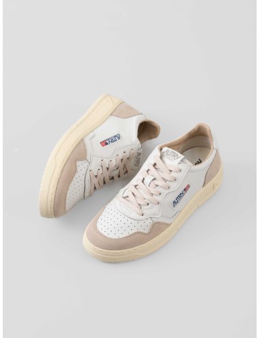 Zapatillas Autry Medalist Low hombre White piel y ante disponibles en MARFRANC