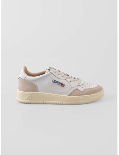 Zapatillas Autry Medalist Low hombre White piel y ante disponibles en MARFRANC