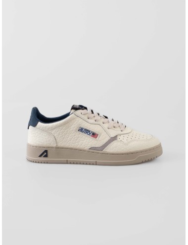 Zapatillas Autry Medalist Low hombre Blue Periscope disponibles en MARFRANC