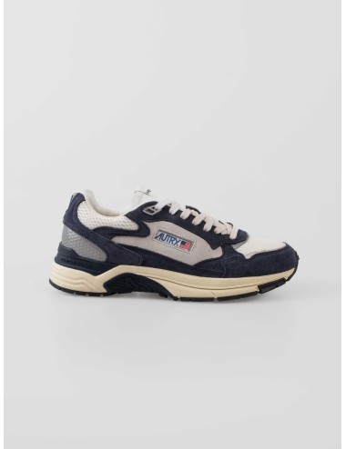 Zapatillas Autry Hyperway Low hombre azul y plateado disponibles en MARFRANC