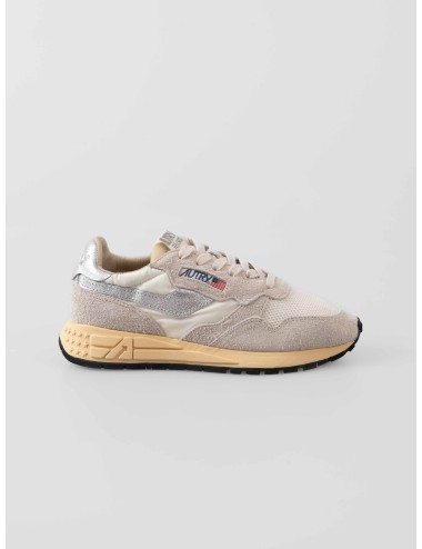 Zapatillas Autry Reelwind Low mujer blancas y plateadas disponibles en MARFRANC