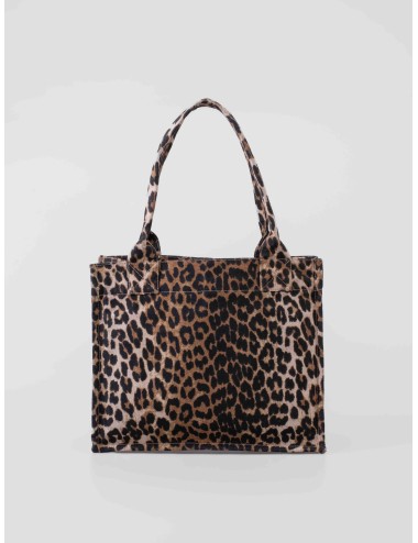 Bolso shopper con estampado de leopardo GANNI A7179 para mujer, mensaje sostenible, disponible en MARFRANC.