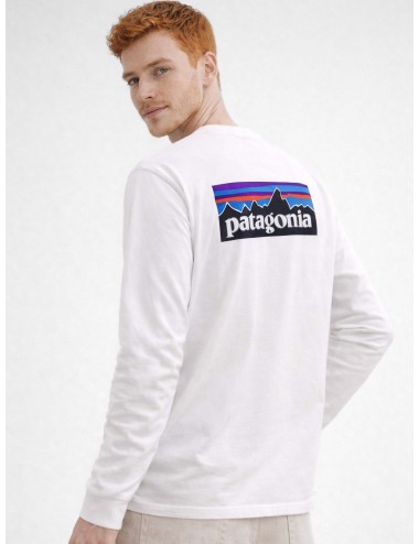 Camiseta de manga larga Patagonia P-6 Logo Responsibili-Tee blanca para hombre