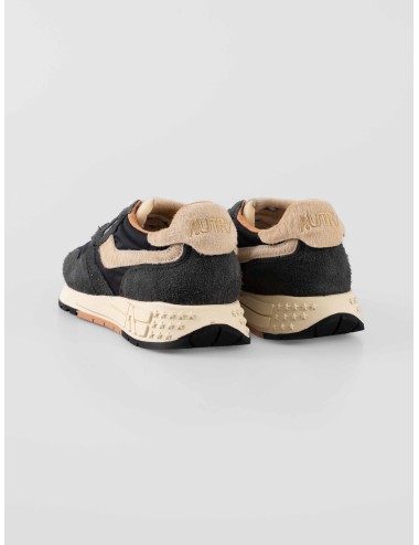 Autry · Reelwind Low WWLM UP04 · Suedenil Pony Peat Rut · Zapatillas hombre · Ante y nylon · MARFRANC