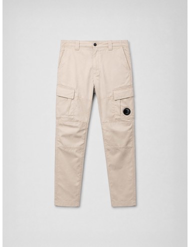 C.P. Company 20CMPA743A 904 Dove pantalón cargo hombre stretch satinado MARFRANC.