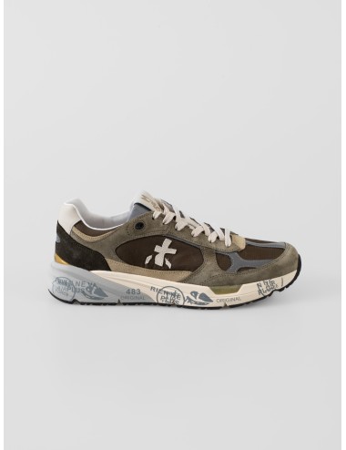 sneakers hombre oliva khaki Premiata MASE25 diseño urbano materiales mixtos