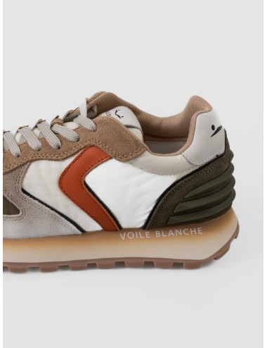 Sneaker blanca Voile Blanche Paris Power Man con ante beige, detalles verde militar y suela dentada