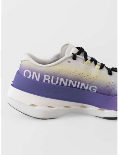 Zapatillas mujer White Juniper On Cloudboom Max con degradado violeta y malla técnica transpirable