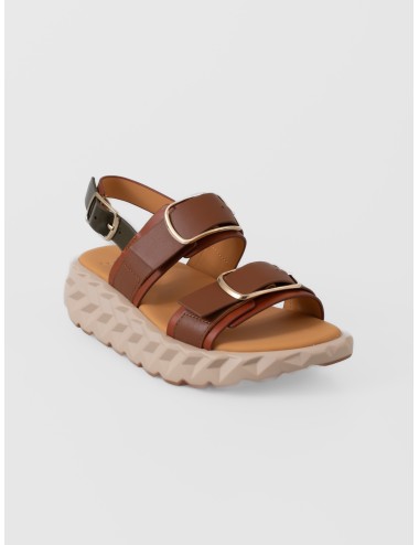 Sandalia marrón 4CCCCEES Jabara Sandy con doble hebilla y suela dentada de plataforma