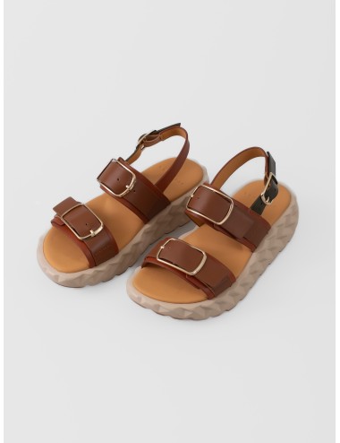 Sandalia marrón 4CCCCEES Jabara Sandy con doble hebilla y suela dentada de plataforma