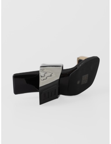 Sandalia plateada United Nude Loop Toe Hi Cube Ring con tacón arquitectónico y anillo cúbico