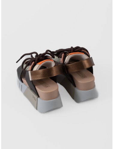 Sandalia Sierra United Nude Delta Sporty II con plataforma geométrica y empeine acordonado