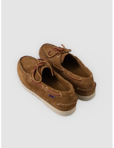 Mocasín náutico curry Sebago Portland Artisan con cordón lateral y suela clara