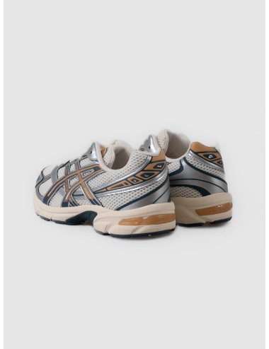 Zapatilla cream/mahogany ASICS GEL-1130 con malla técnica y superposiciones metálicas