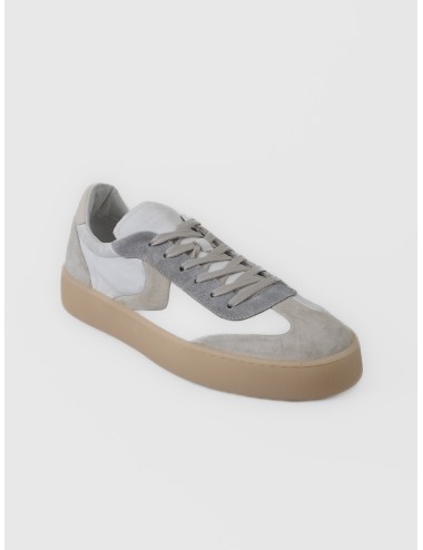 Zapatilla ice white silky grey Voile Blanche Mind 02 con piel lisa, ante y suela natural