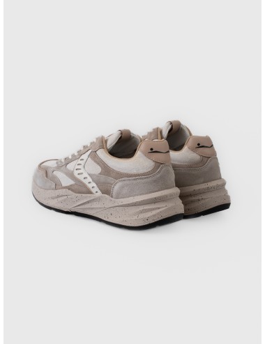 Zapatilla ice beige Voile Blanche Club22 con piel lavada y mediasuela jaspeada