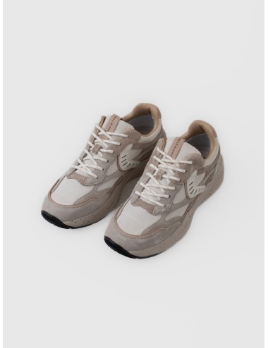 Zapatilla ice beige Voile Blanche Club22 con piel lavada y mediasuela jaspeada