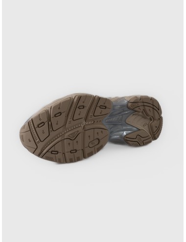 Zapatilla feather grey pure silver ASICS GT-2160 con malla técnica y superposiciones plateadas