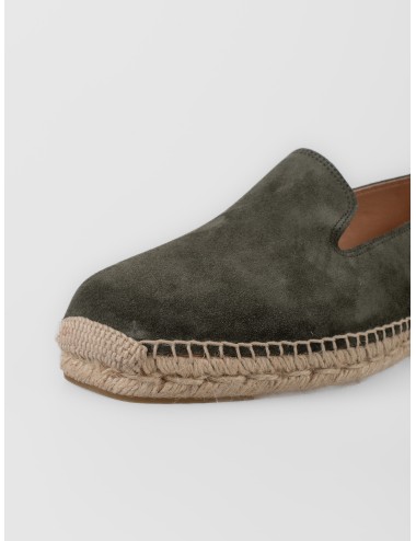 Alpargata verde bosque Les Héritiers Futadera con acabado afelpado y suela de yute trenzado