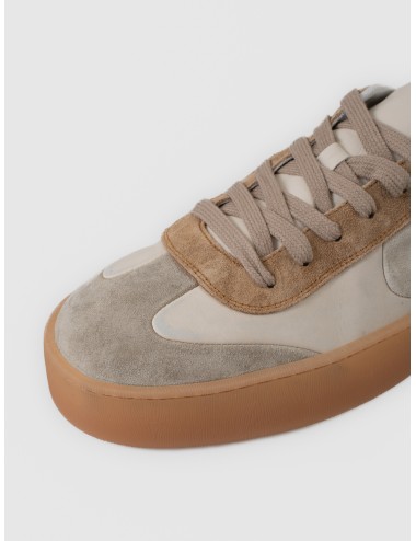 Zapatilla sand off white cognac Voile Blanche Mind 02 con paneles de ante y suela caramelo