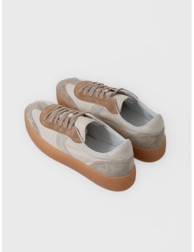 Zapatilla sand off white cognac Voile Blanche Mind 02 con paneles de ante y suela caramelo