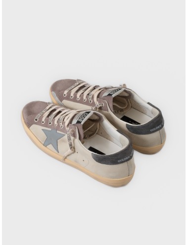 Zapatilla gris lila Golden Goose Super-Star Classic con estrella lateral, cordones con logo y suela tratada