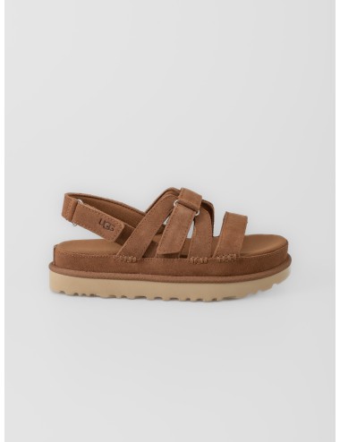 Sandalia chestnut UGG Goldenstar Gleam con tiras cruzadas y suela ligera dentada