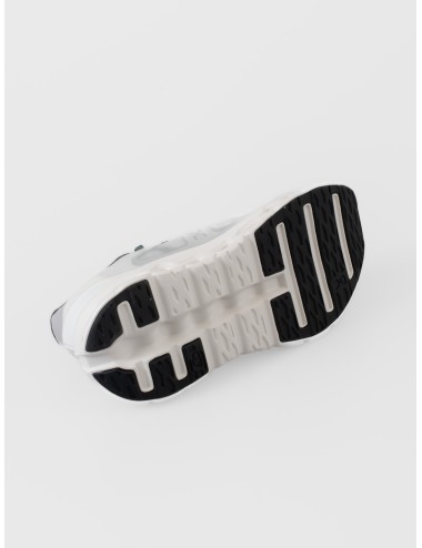 Zapatilla blanca y verde oliva On Cloudtilt Remix con upper translúcido y suela voluminosa